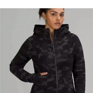 lululemon athletica Black Camo Sweater